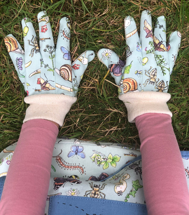 Little Nature Explorers Children's  Blue Garden Apron, Gloves, Sunhat and Kneeler Gift Set