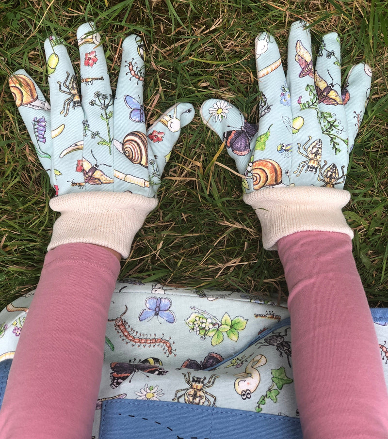 Gardening for Kids Little Nature Explorers Children's  Blue Garden Apron, Gloves, Sunhat and Kneeler Gift Set
